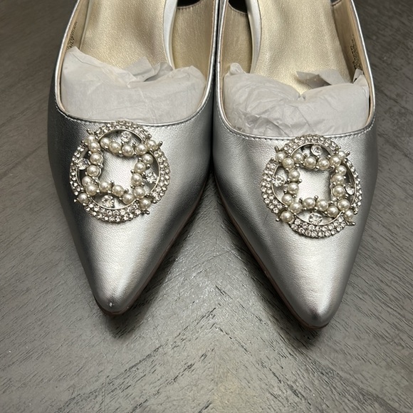 NATURALIZER EMILY EMBELLISHED SLINGBACK HEELS - Picture 10 of 12